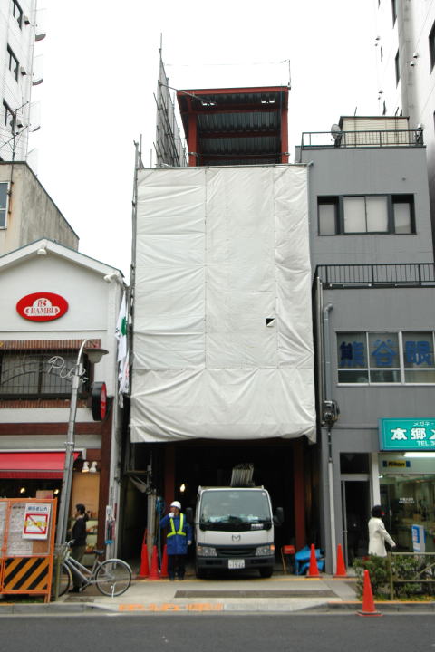 鉄骨建方完了